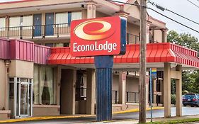 Econo Lodge Airport